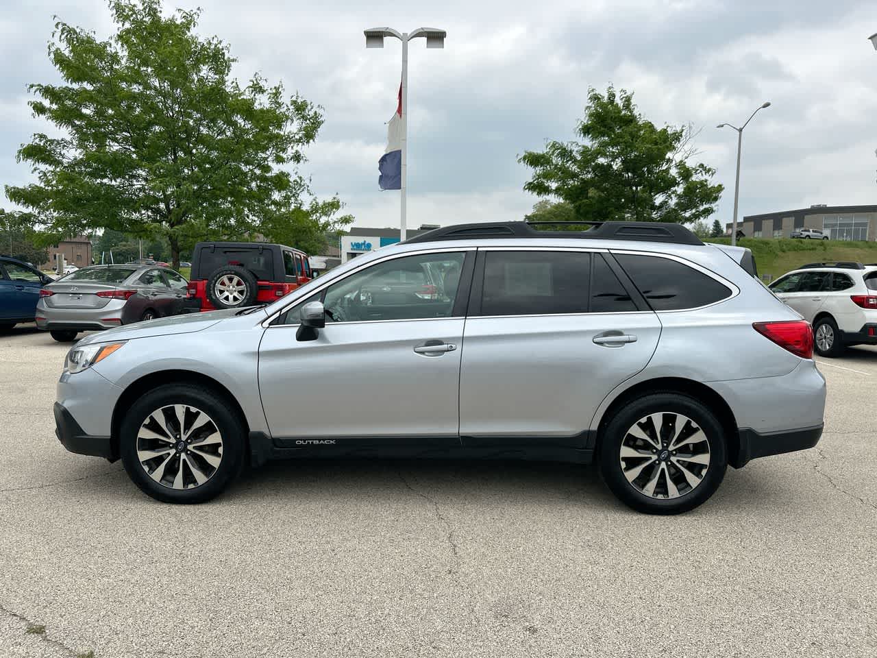 2017 Subaru Outback Limited 10