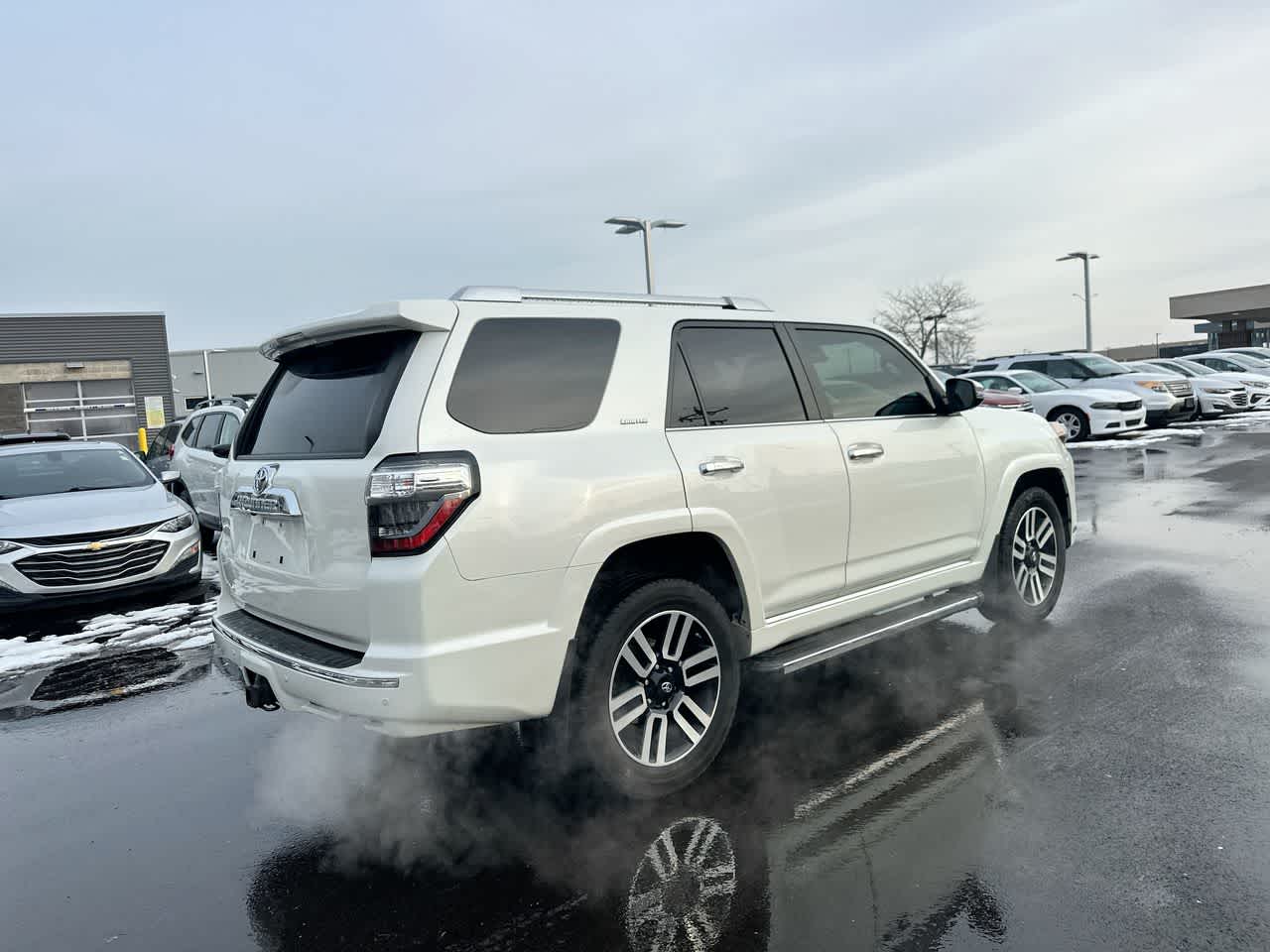 Thumbnail: 2020 Toyota 4Runner - 13