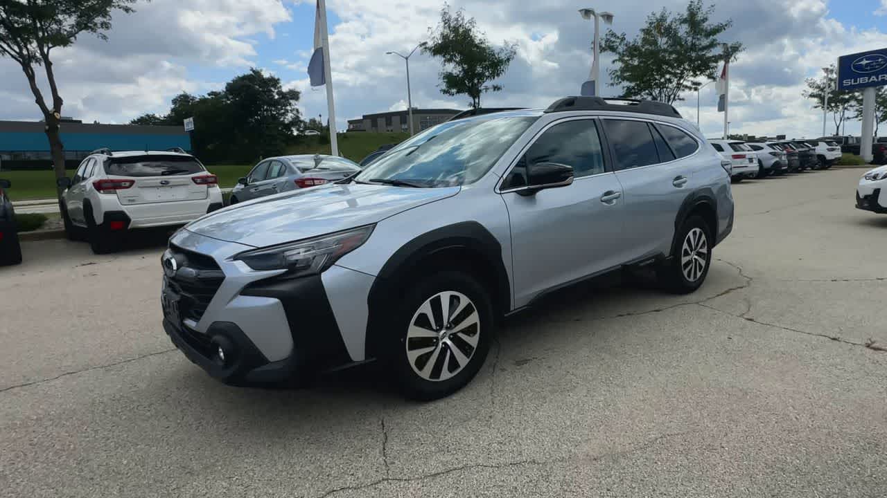 2025 Subaru Outback Premium photo 3