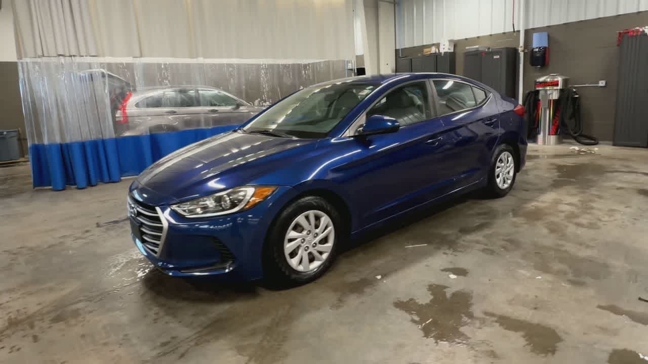 Thumbnail: 2017 Hyundai Elantra - 4