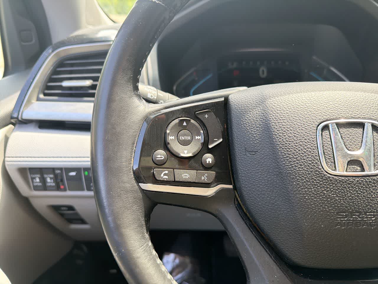 Thumbnail: 2018 Honda Odyssey - 30