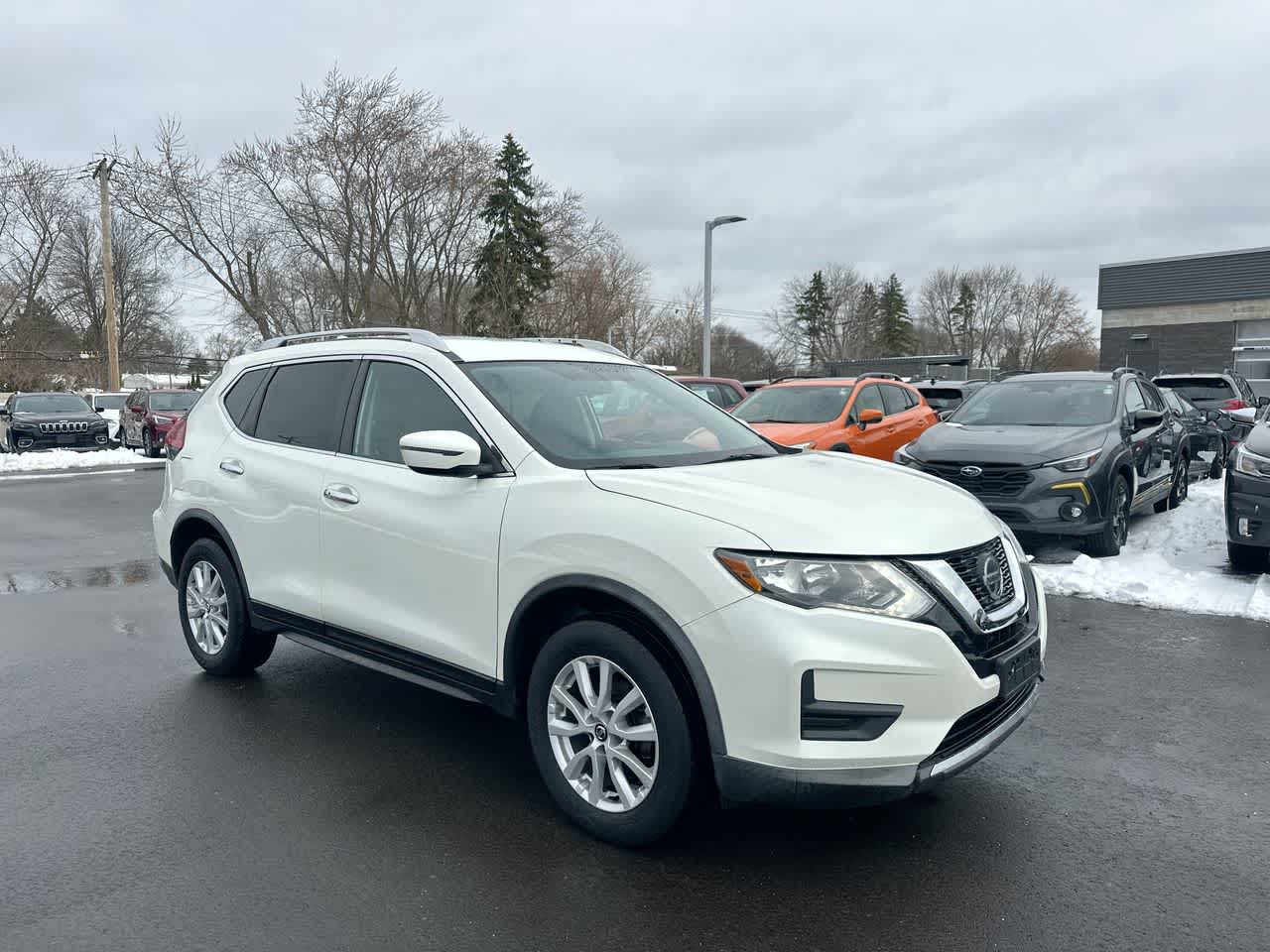 Thumbnail: 2018 Nissan Rogue - 15