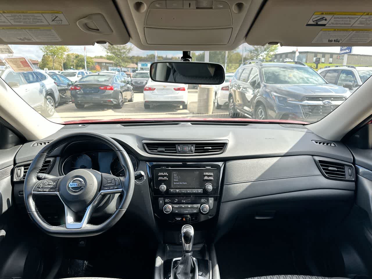 Thumbnail: 2017 Nissan Rogue - 20