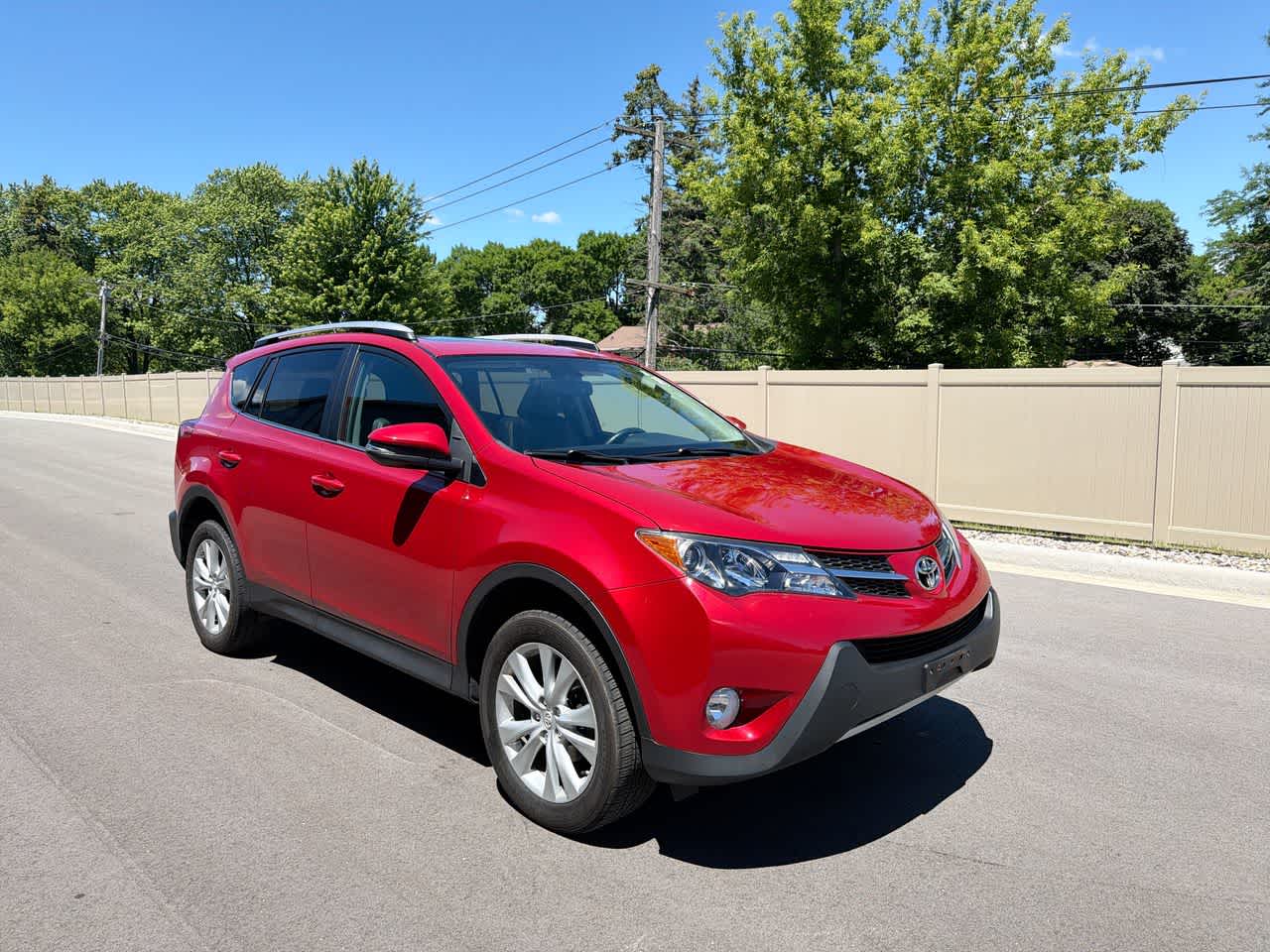 Thumbnail: 2015 Toyota RAV4 - 15