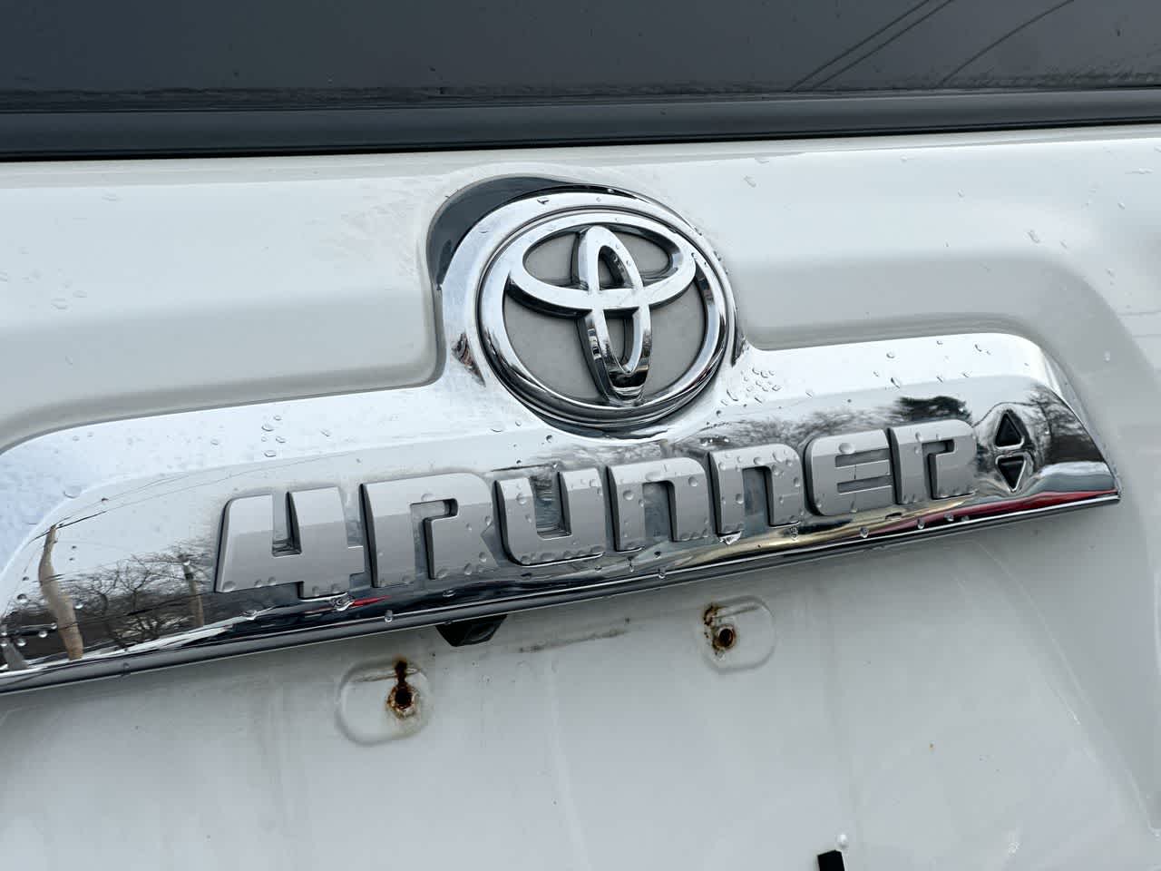 Thumbnail: 2020 Toyota 4Runner - 17