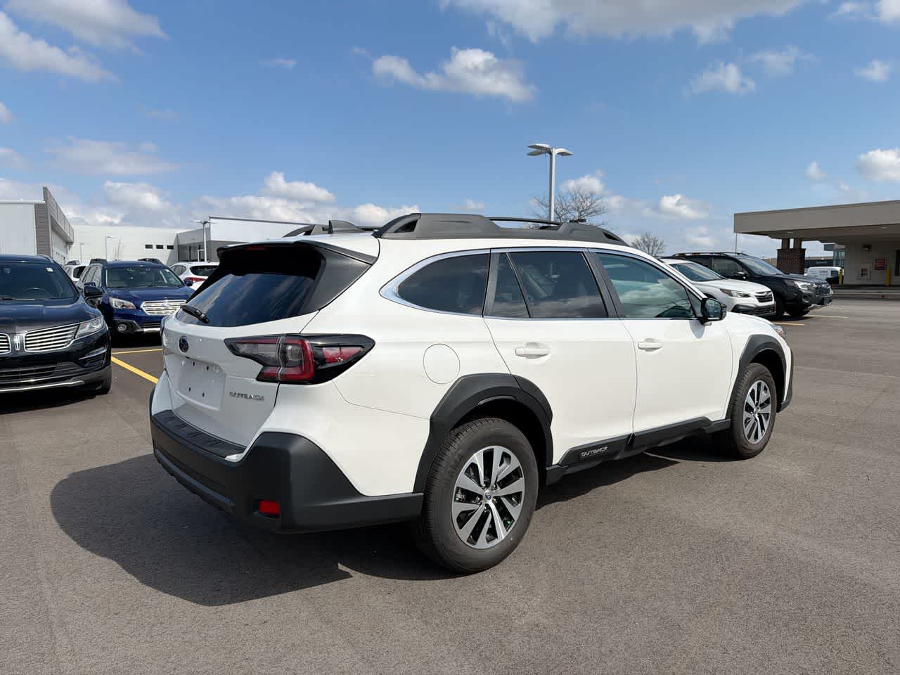Thumbnail: 2025 Subaru Outback - 12