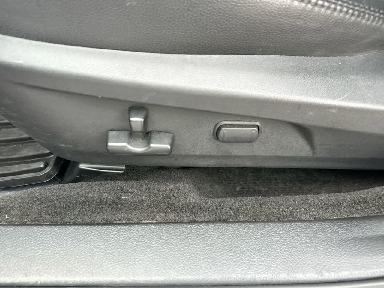 Thumbnail: 2014 Subaru Outback - 22