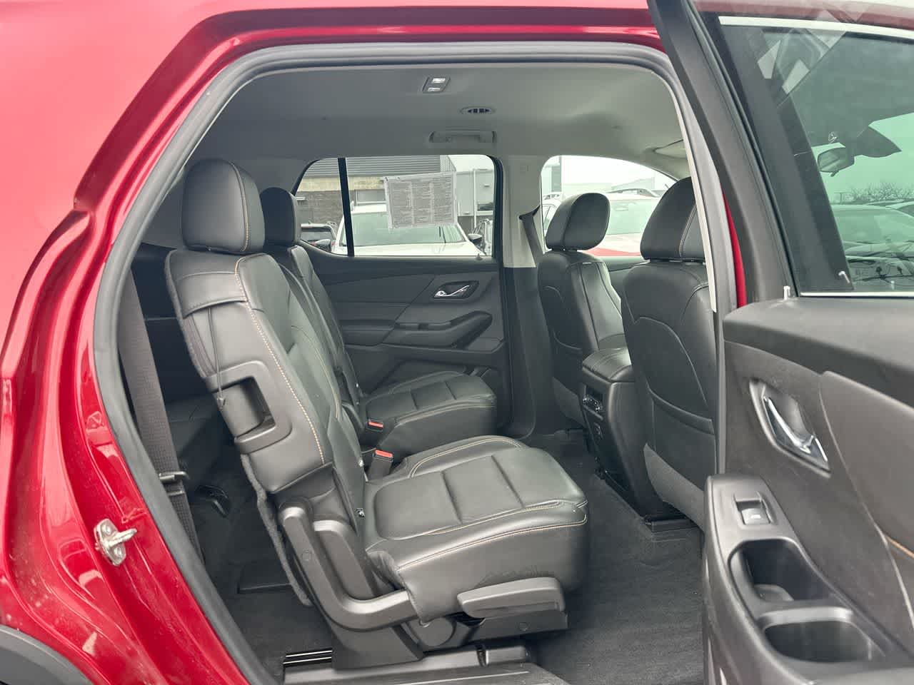 Thumbnail: 2019 Chevrolet Traverse - 25