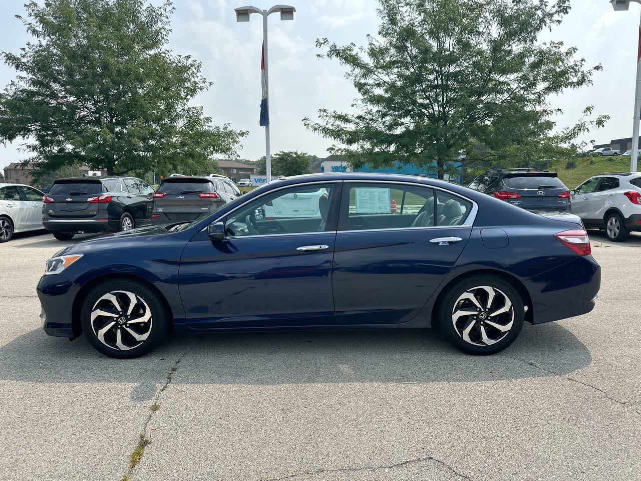 Thumbnail: 2016 Honda Accord - 10