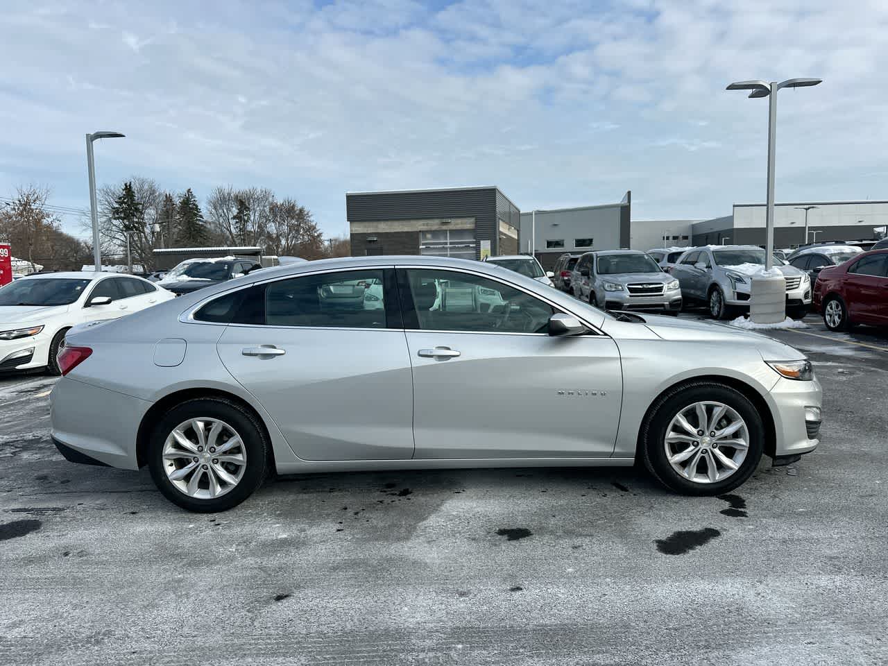 Thumbnail: 2020 Chevrolet Malibu - 14