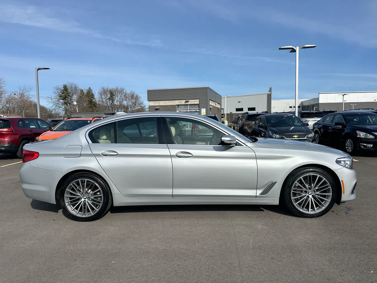 Thumbnail: 2020 BMW 5 Series - 14