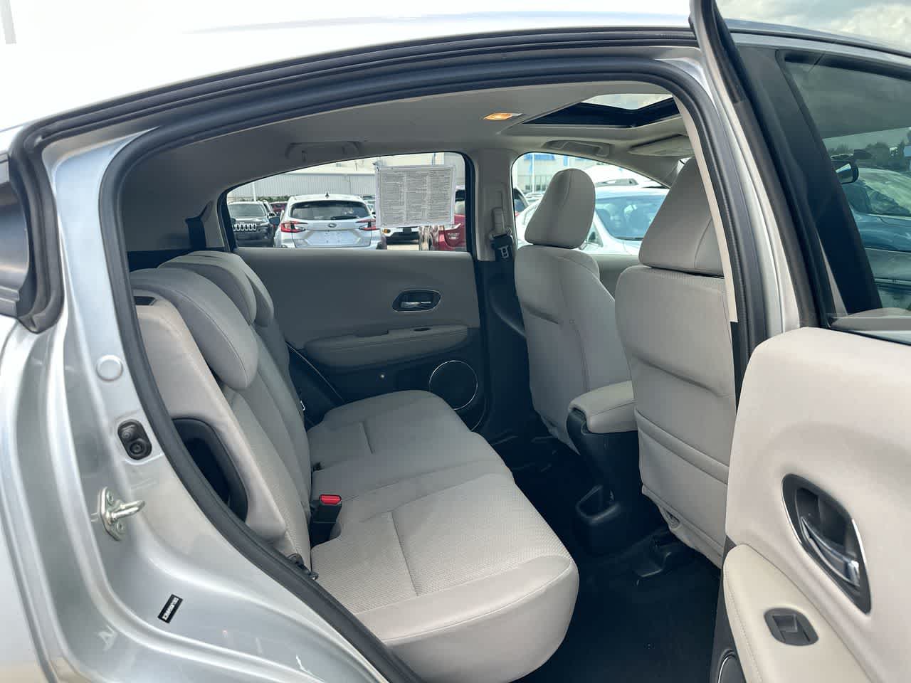 Thumbnail: 2016 Honda HR-V - 26