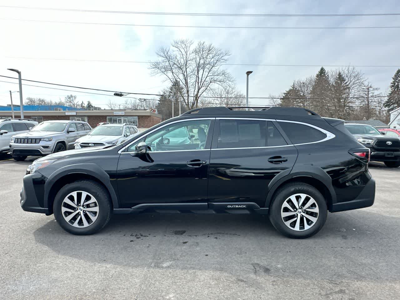 Thumbnail: 2024 Subaru Outback - 10