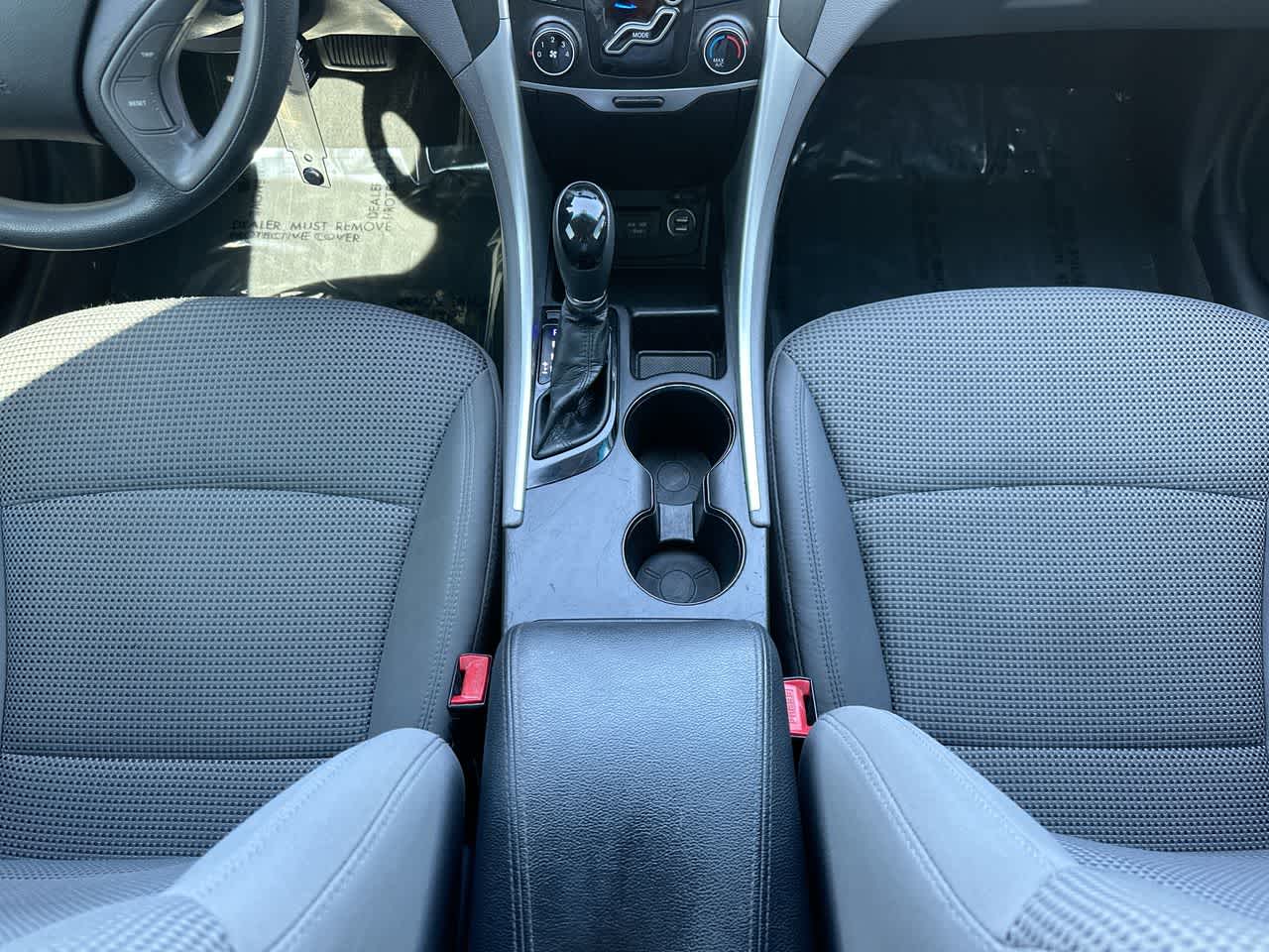 Thumbnail: 2011 Hyundai Sonata - 30