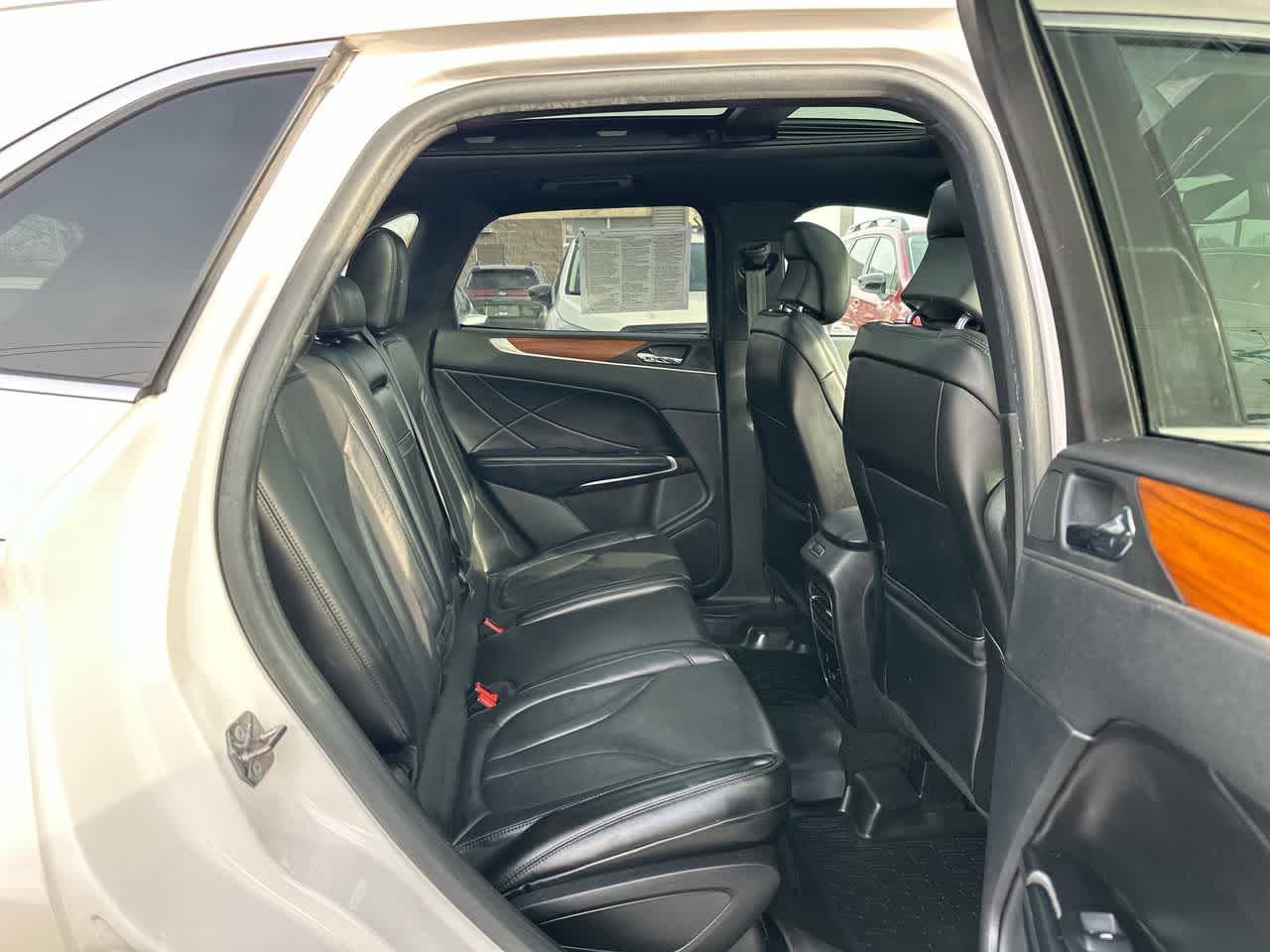 Thumbnail: 2019 Lincoln MKC - 26