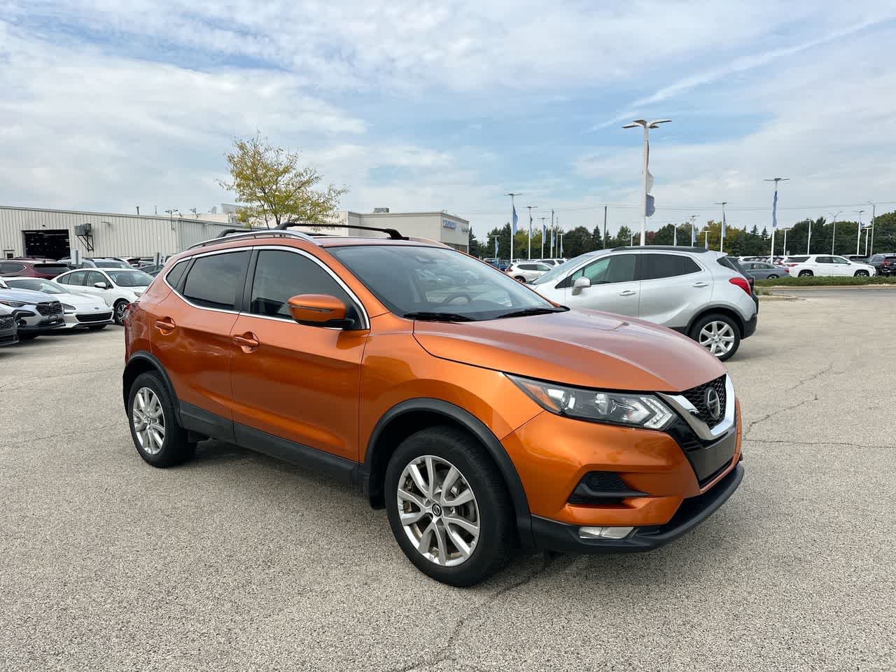 Thumbnail: 2020 Nissan Rogue Sport - 15