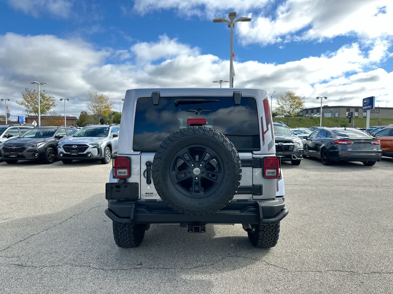 Thumbnail: 2017 Jeep Wrangler - 12