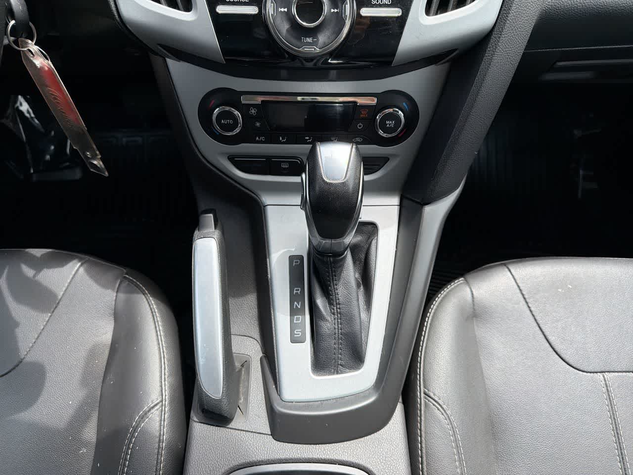 Thumbnail: 2013 Ford Focus - 32