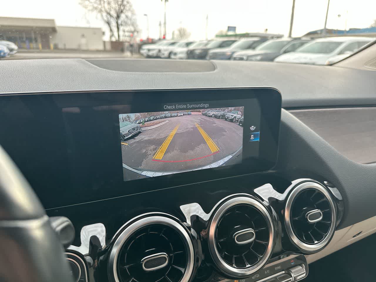 Thumbnail: 2022 Mercedes-Benz GLA - 31