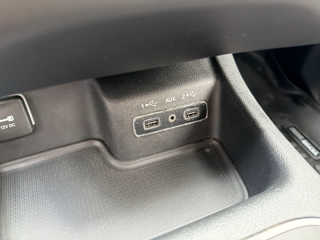 Thumbnail: 2020 Dodge Durango - 32