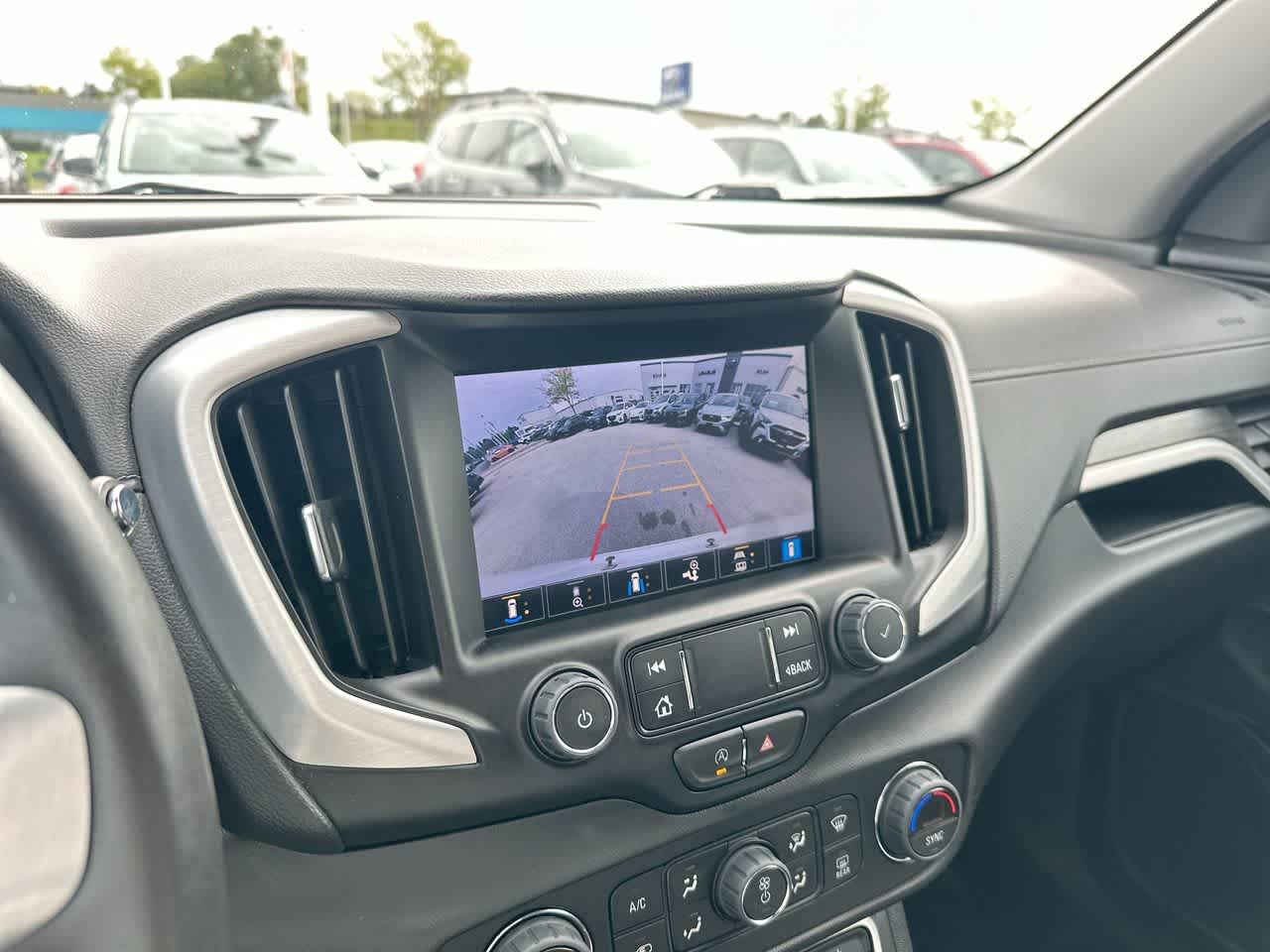 Thumbnail: 2022 GMC Terrain - 31