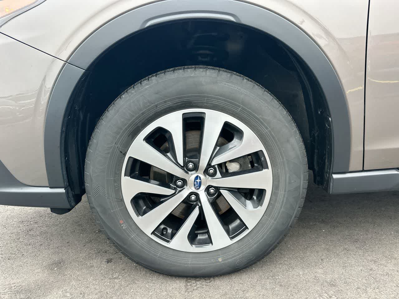 Thumbnail: 2022 Subaru Outback - 19