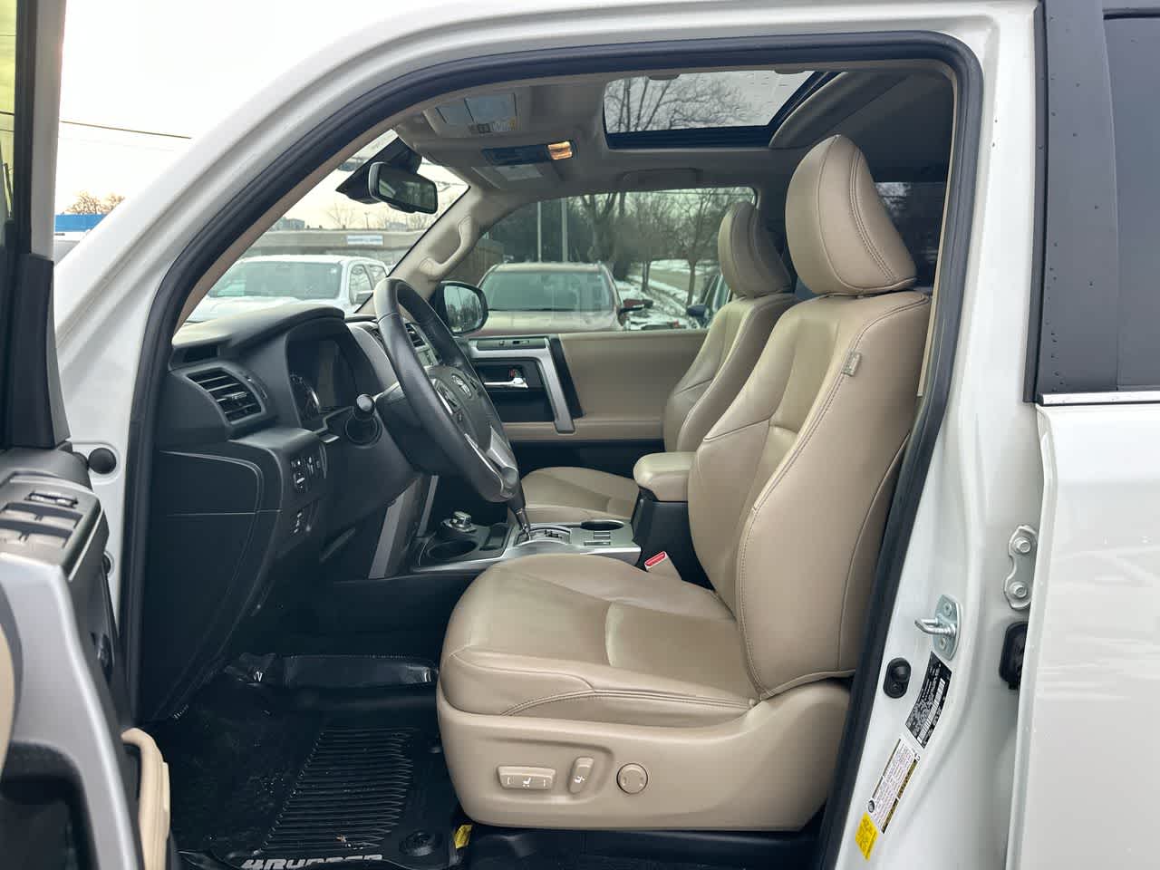 Thumbnail: 2020 Toyota 4Runner - 20