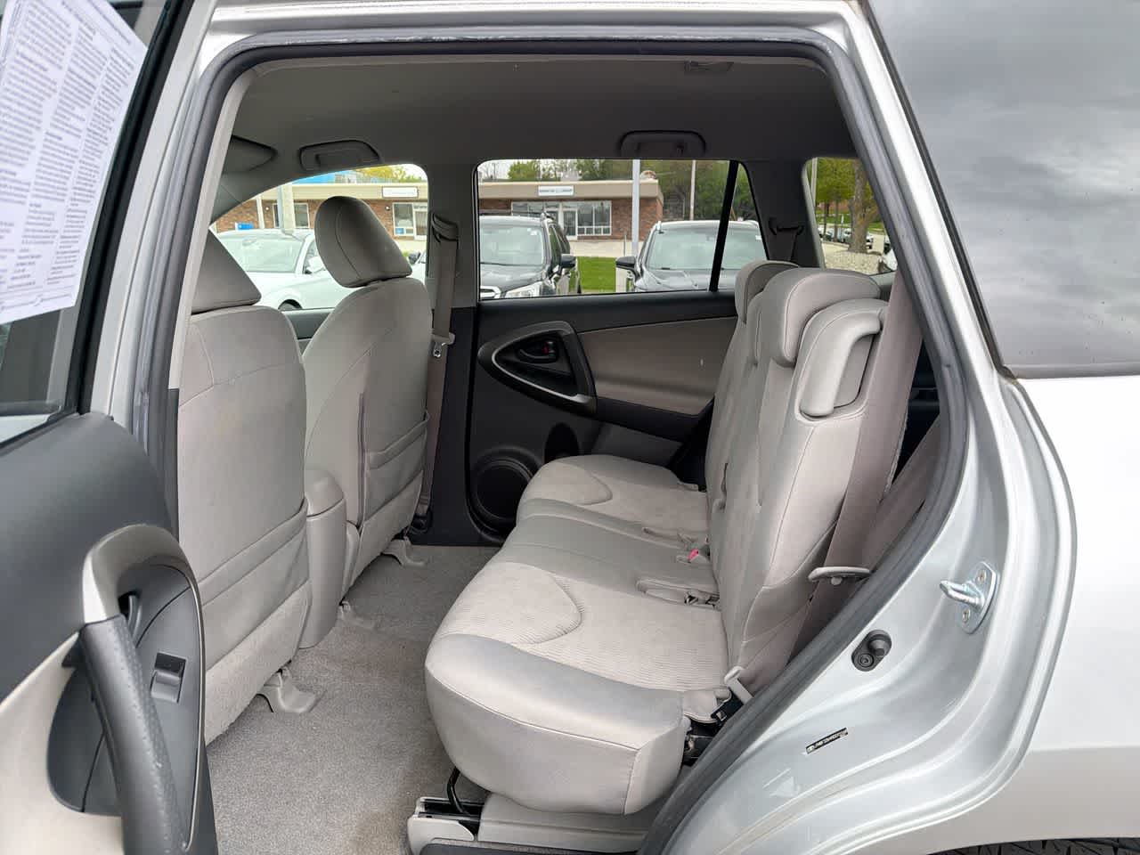 Thumbnail: 2009 Toyota RAV4 - 24