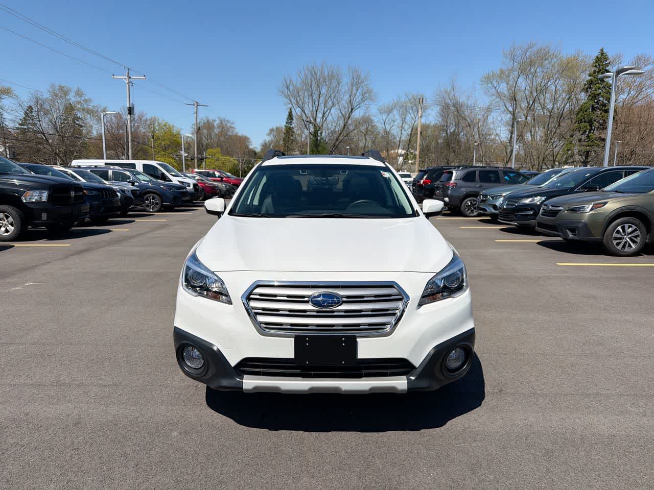 Thumbnail: 2017 Subaru Outback - 16