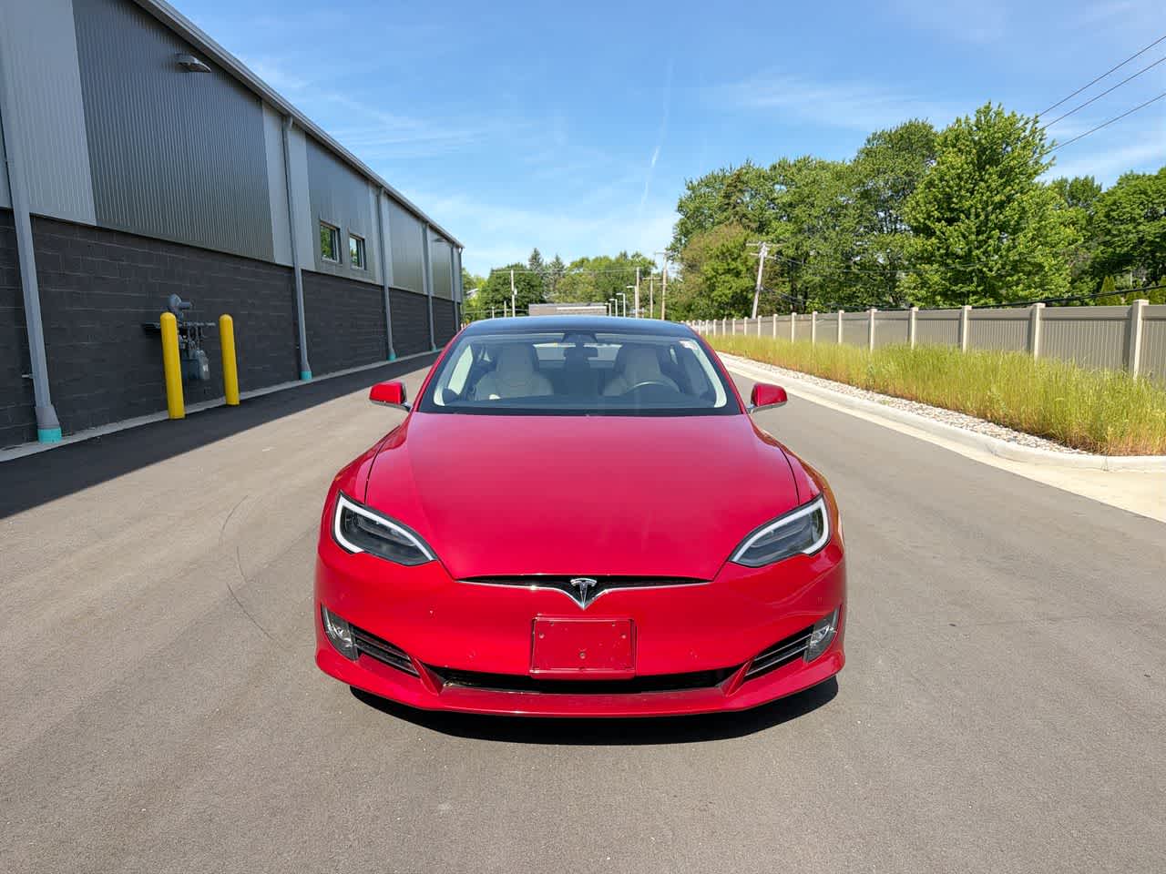Thumbnail: 2018 Tesla Model S - 16