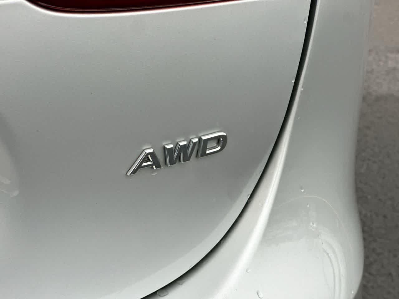 Thumbnail: 2017 Nissan Rogue Sport - 18