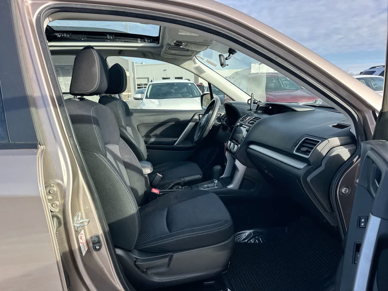 Thumbnail: 2016 Subaru Forester - 27