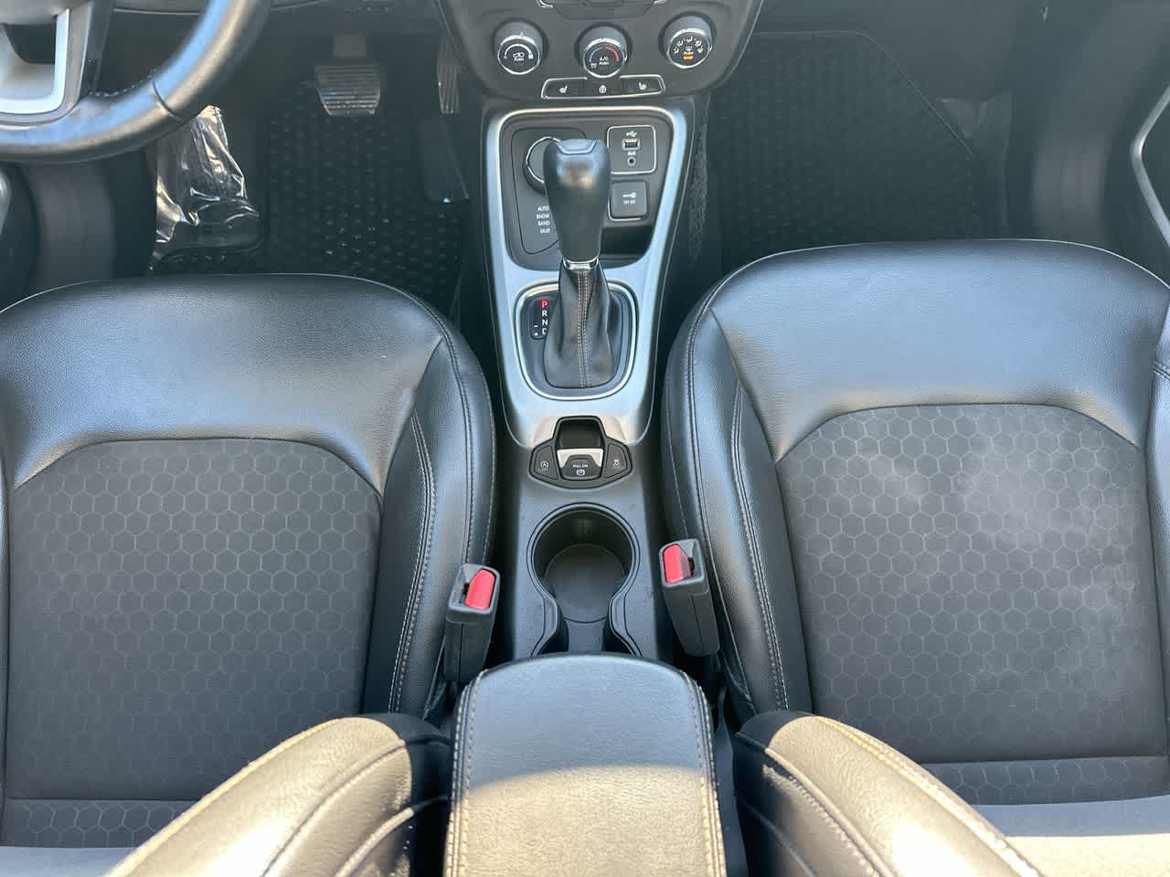 Thumbnail: 2018 Jeep Compass - 30