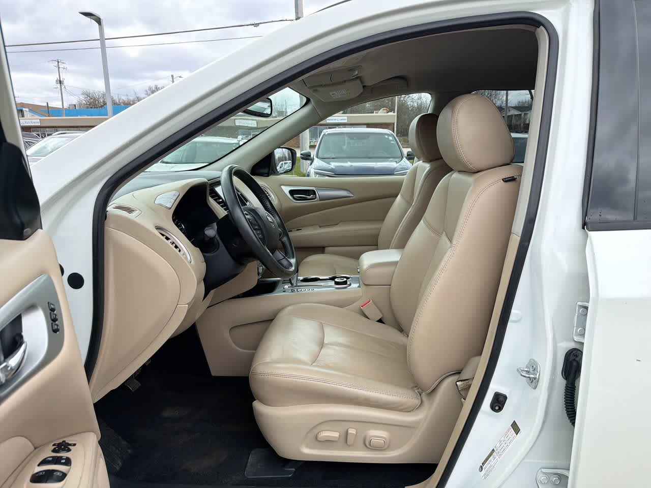 Thumbnail: 2018 Nissan Pathfinder - 21