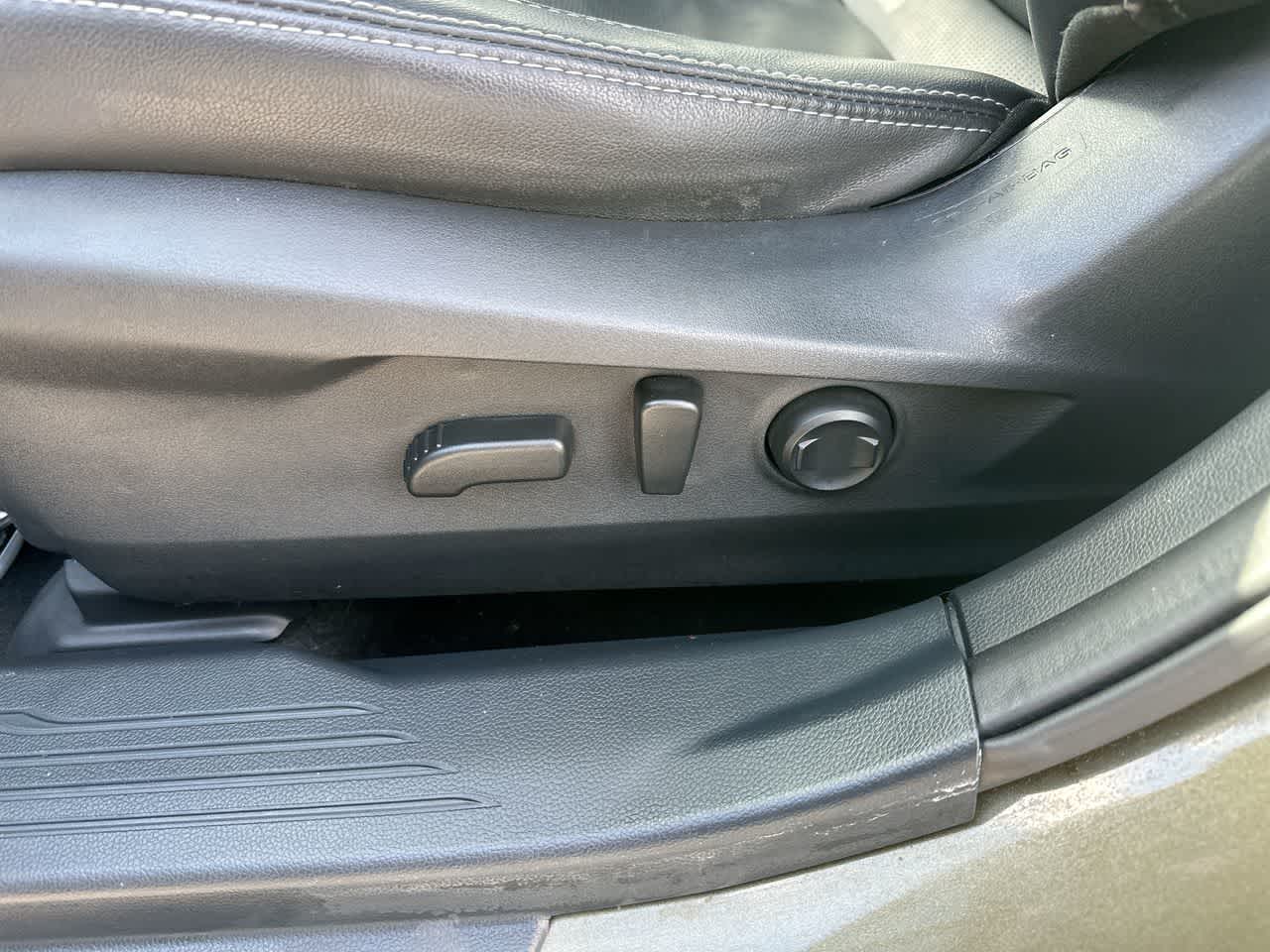 Thumbnail: 2022 Subaru Outback - 22