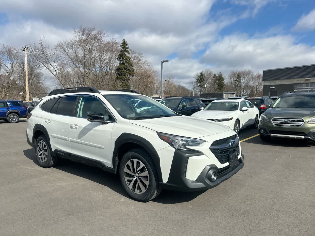Thumbnail: 2023 Subaru Outback - 15