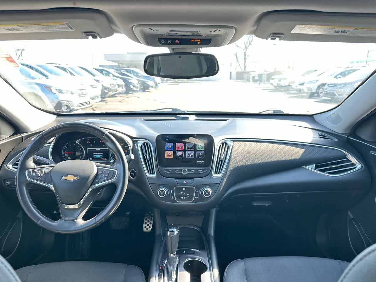 Thumbnail: 2017 Chevrolet Malibu - 20