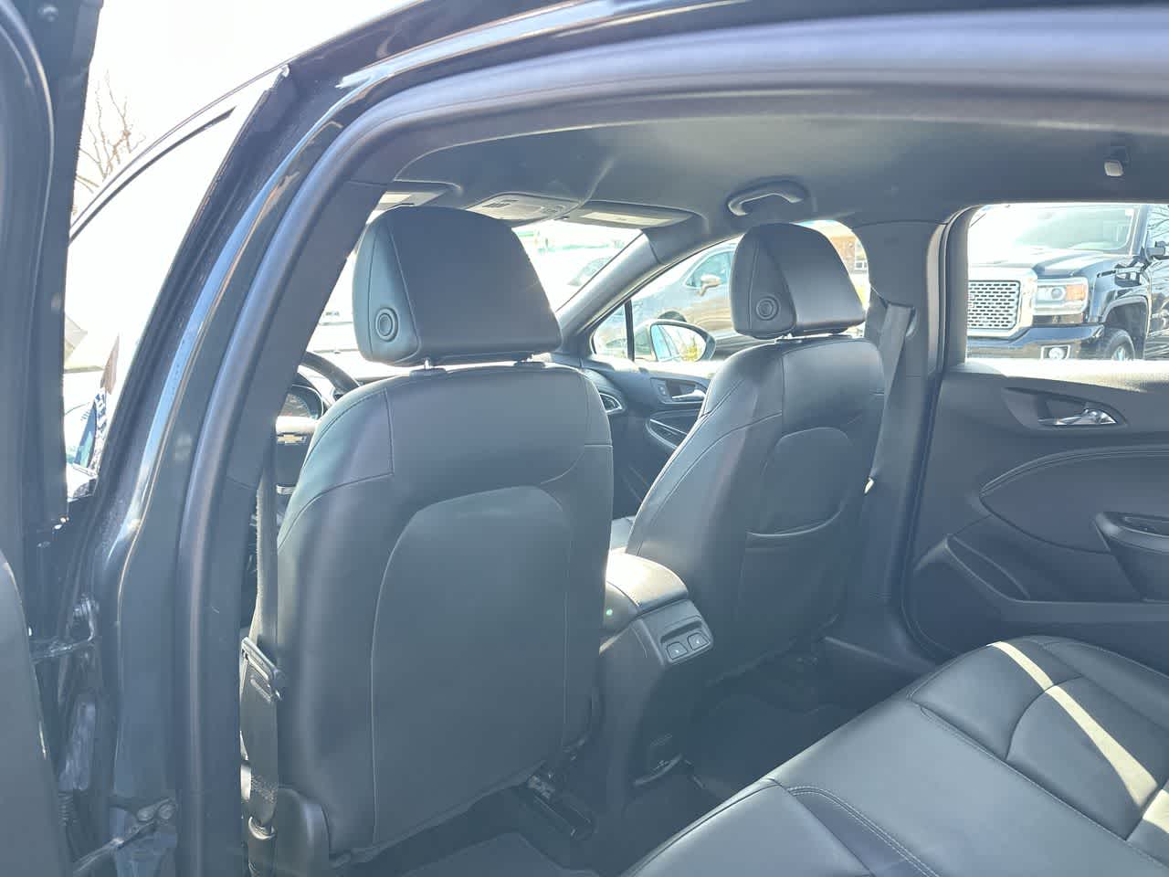 Thumbnail: 2018 Chevrolet Cruze - 23