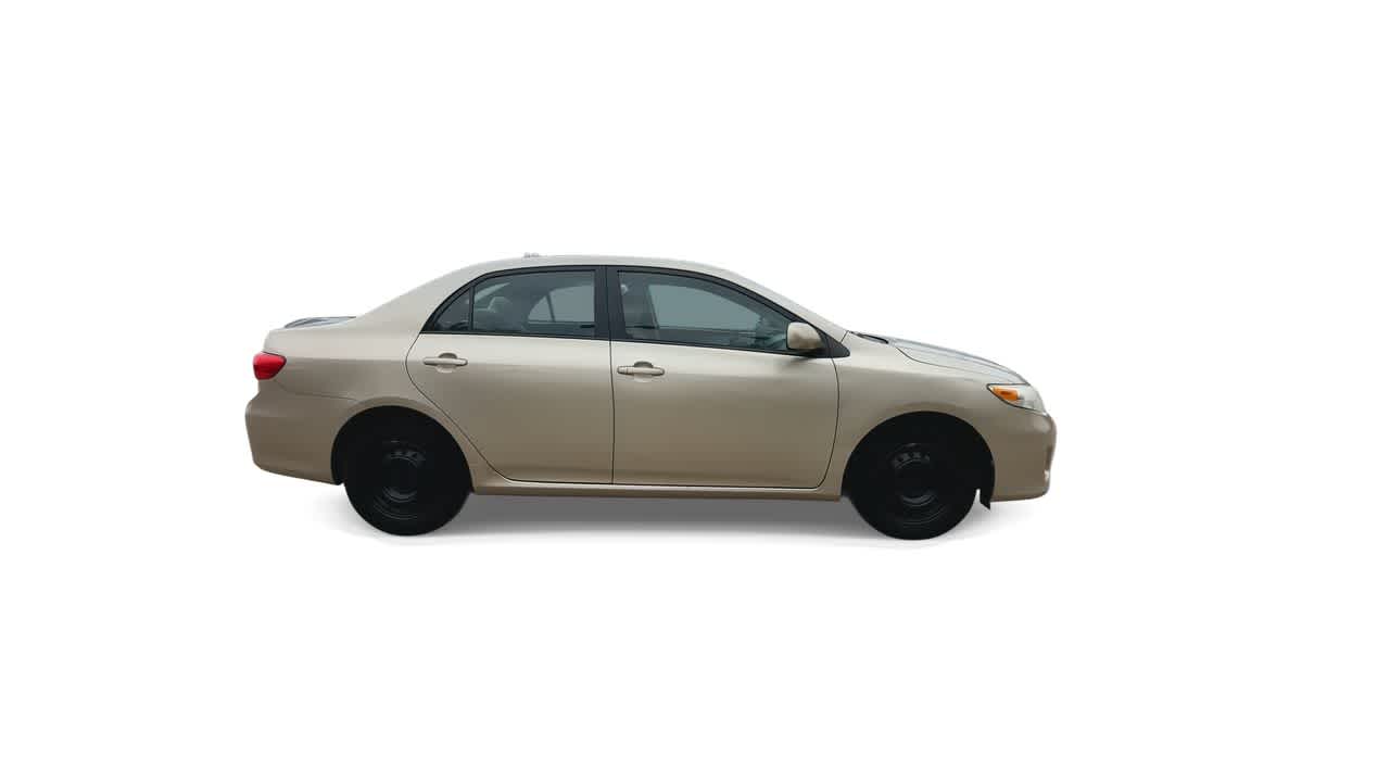 Thumbnail: 2011 Toyota Corolla - 9