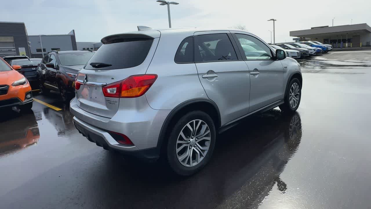 Thumbnail: 2018 Mitsubishi Outlander Sport - 8