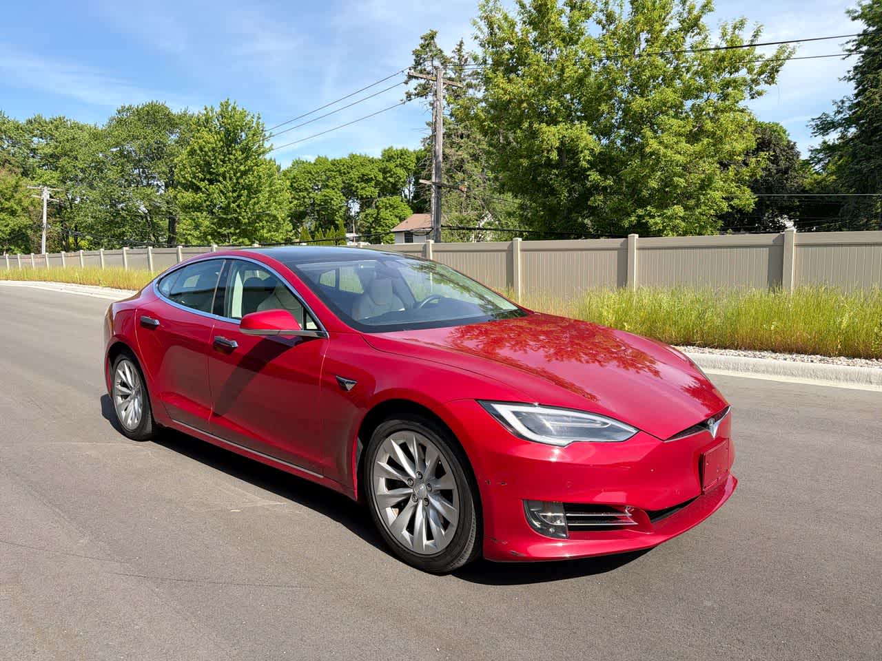 Thumbnail: 2018 Tesla Model S - 15