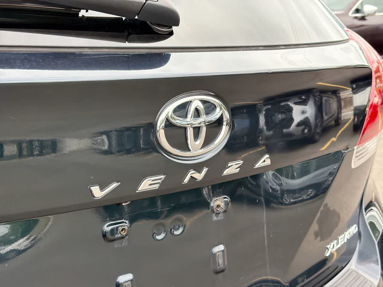 Thumbnail: 2014 Toyota Venza - 17