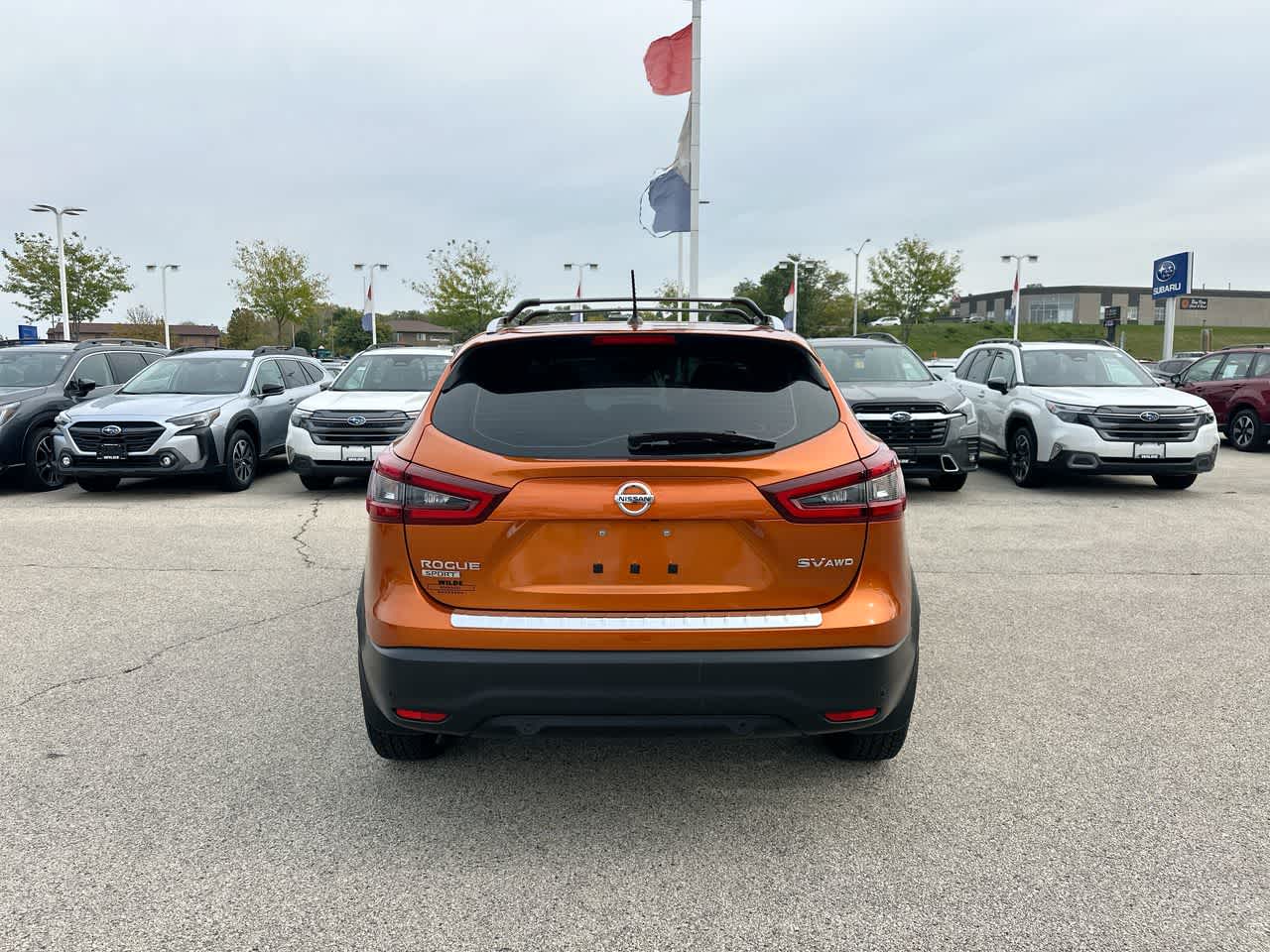 Thumbnail: 2020 Nissan Rogue Sport - 12