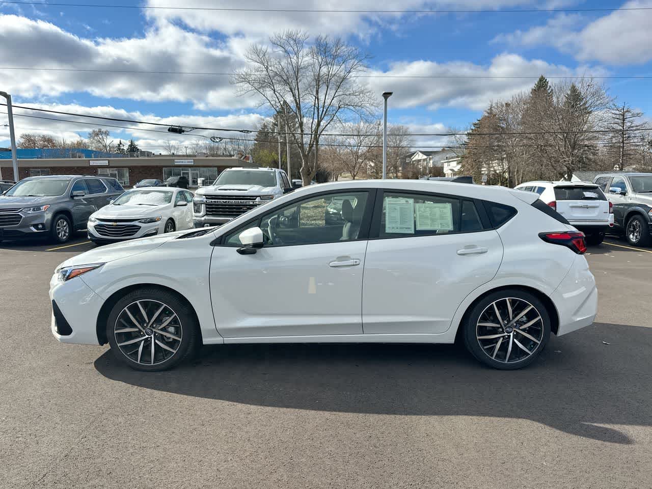 Thumbnail: 2025 Subaru Impreza - 10