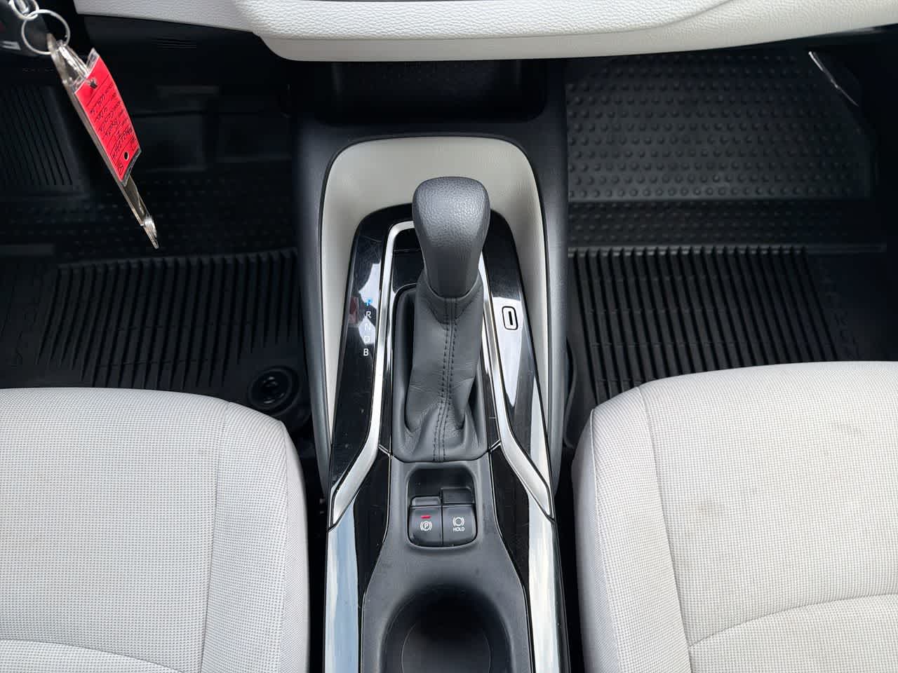 2021 Toyota Corolla LE - Photo 33