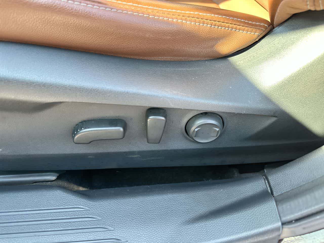 Thumbnail: 2022 Subaru Outback - 22