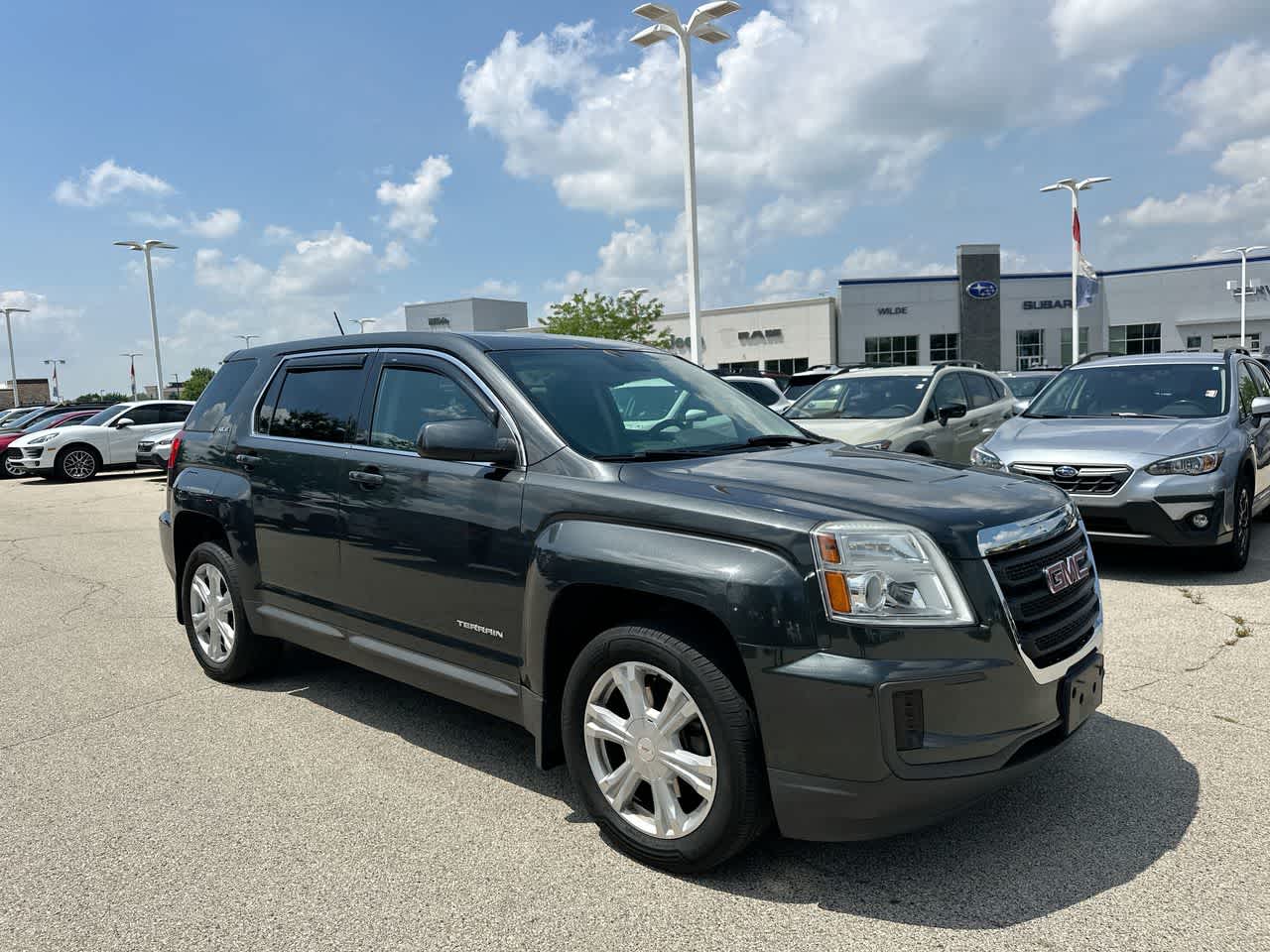 Thumbnail: 2017 GMC Terrain - 15