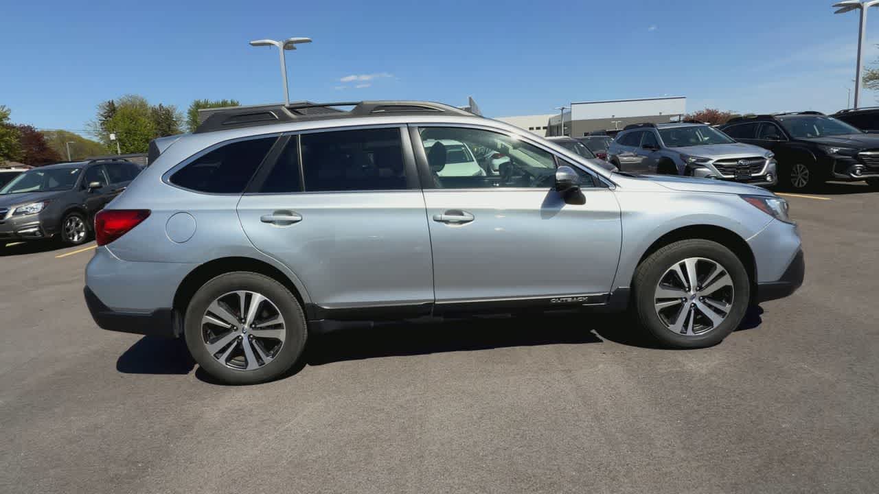 Thumbnail: 2019 Subaru Outback - 9