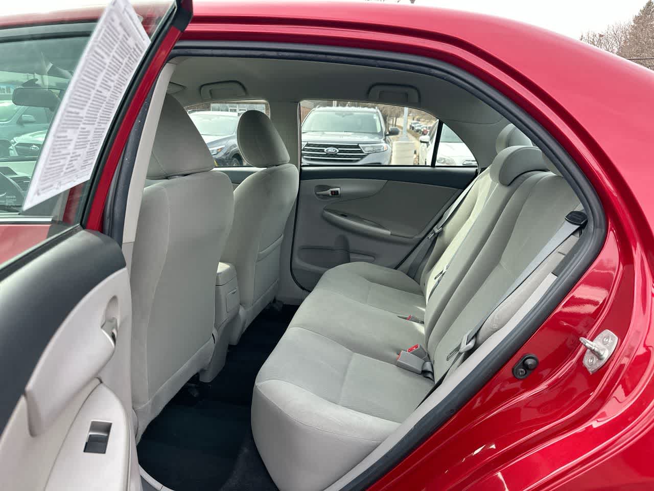 Thumbnail: 2013 Toyota Corolla - 24