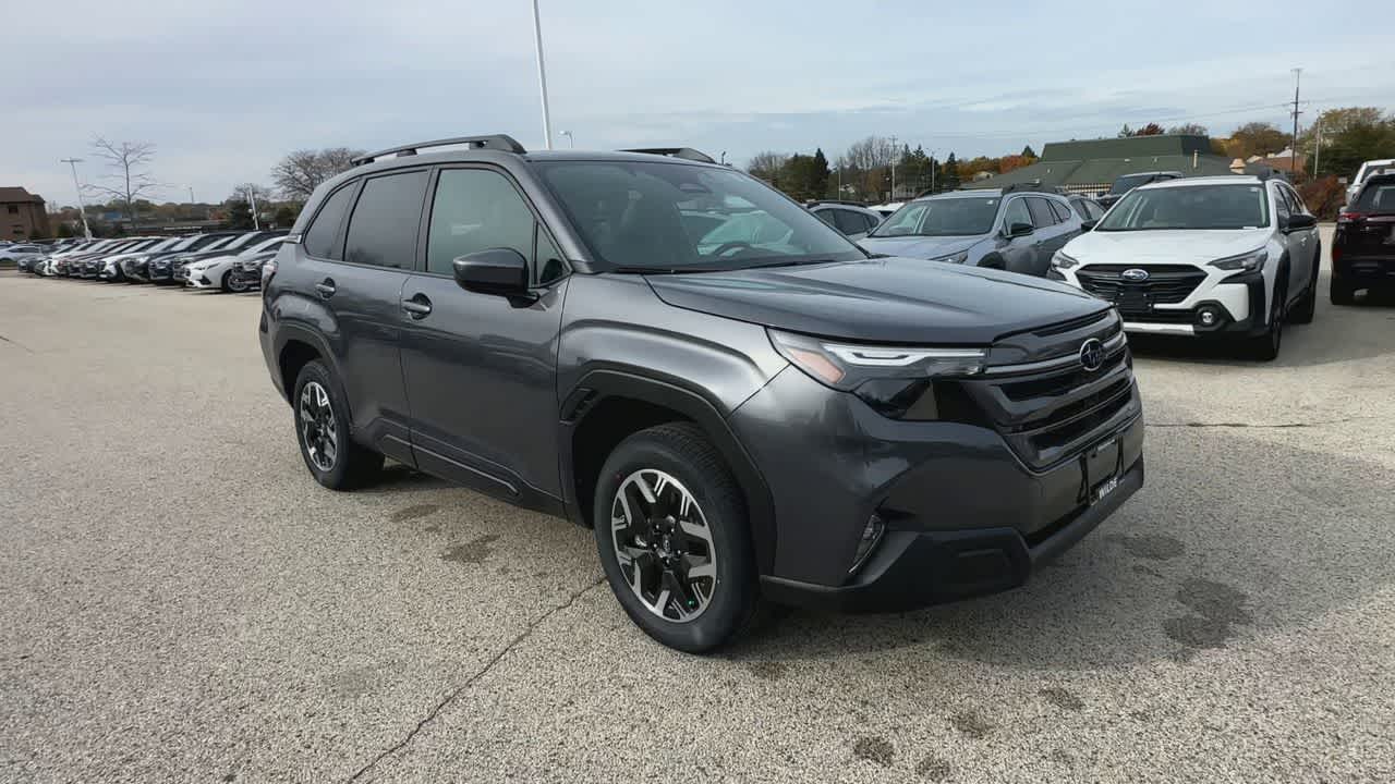 2026 Subaru Forester Premium Base photo 2